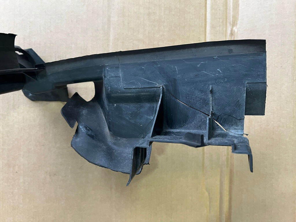 фото №10, Воздуховод воздуха защита поперечина mercedes clk w209 a2095050530 a2095050630