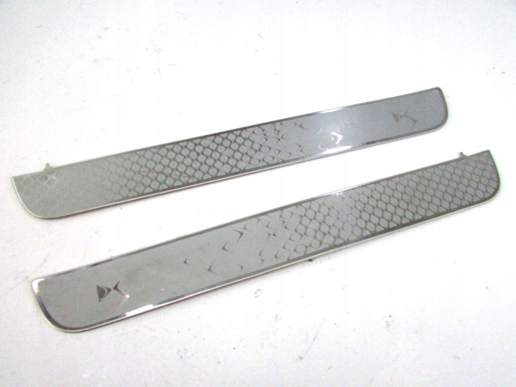 фото №1, Citroen ds4 молдинг внутренняя порог комплект 11-18r 9803201480 9803201580