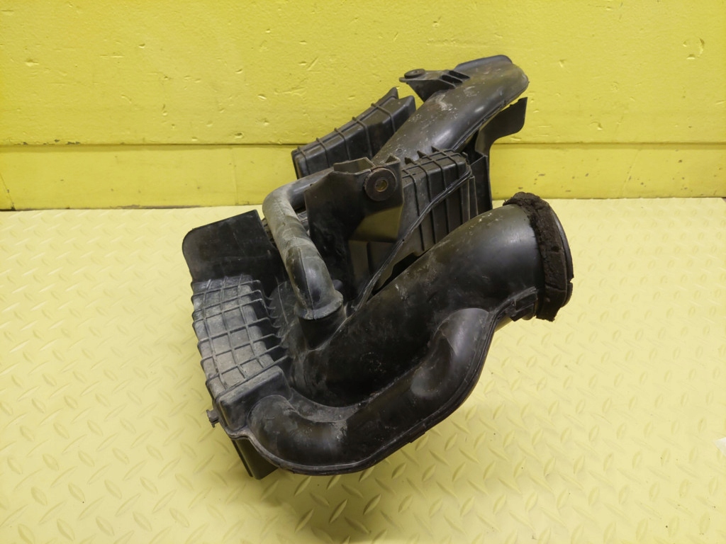 фото №5, Mazda 5 2.3 корпус фильтра воздуха