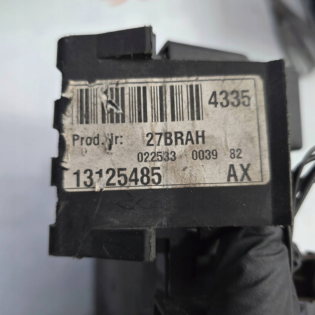 фото №3, Opel vectra c 13125485 рамка / модуль запобіжників