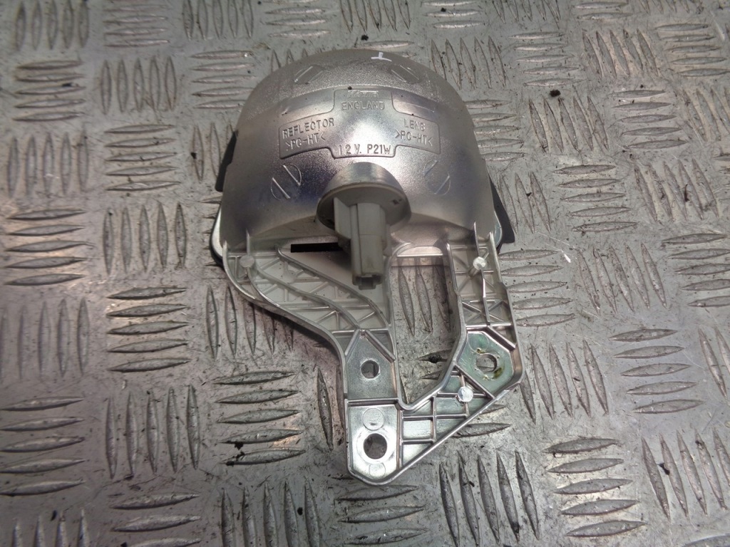 фото №2, Свет стоп-сигнал toyota avensis t25