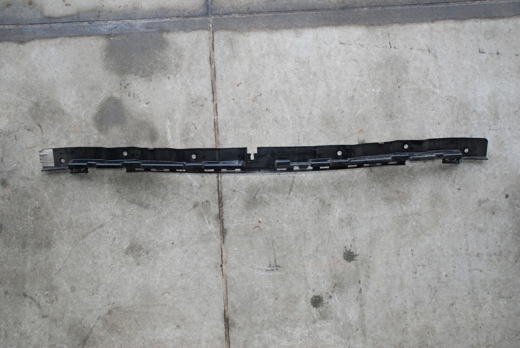 фото №1, Ford mondeo mk5 хетчбек напрямна бампера задня задній