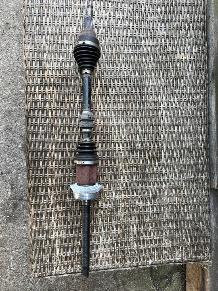 фото №4, Приводной вал передняя правая nissan juke 1.6 dig-t автоматическая коробка передач f15