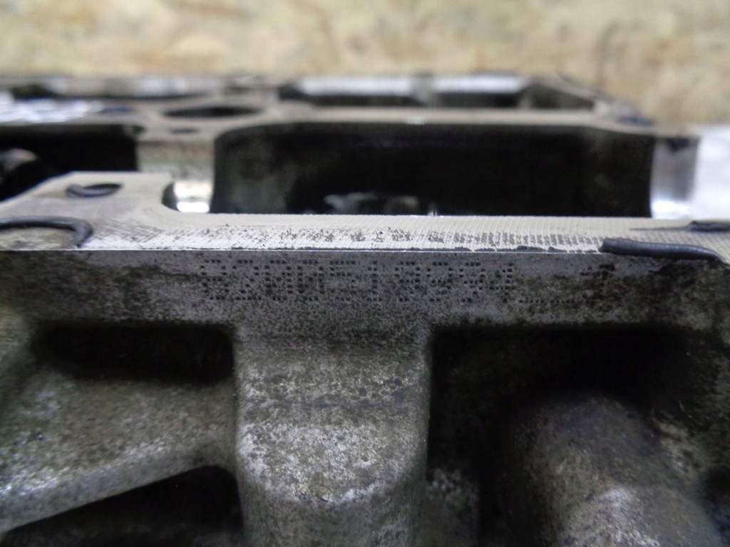 фото №6, Головка двигуна циліндрів renault espace 4 iv lift 06- 2.0 dci 8200519994