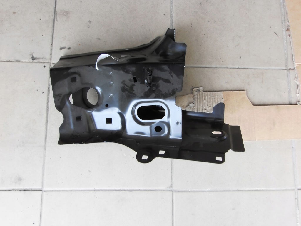 фото №1, Audi q4 e-tron sportback кронштейн 89e813332