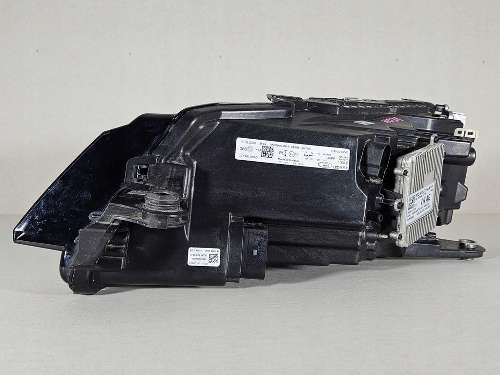 фото №13, Skoda superb iii 3 lift 3v1 лампа правая full led