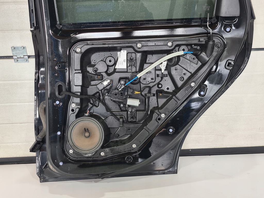 фото №14, Mercedes b-klasa w246 дверь правый задняя 191