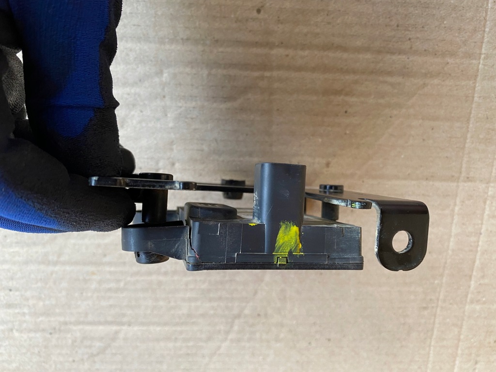 фото №11, Радар передний с крепление ford ranger iv mk5 2019- jb3t-9g768-aa distronic