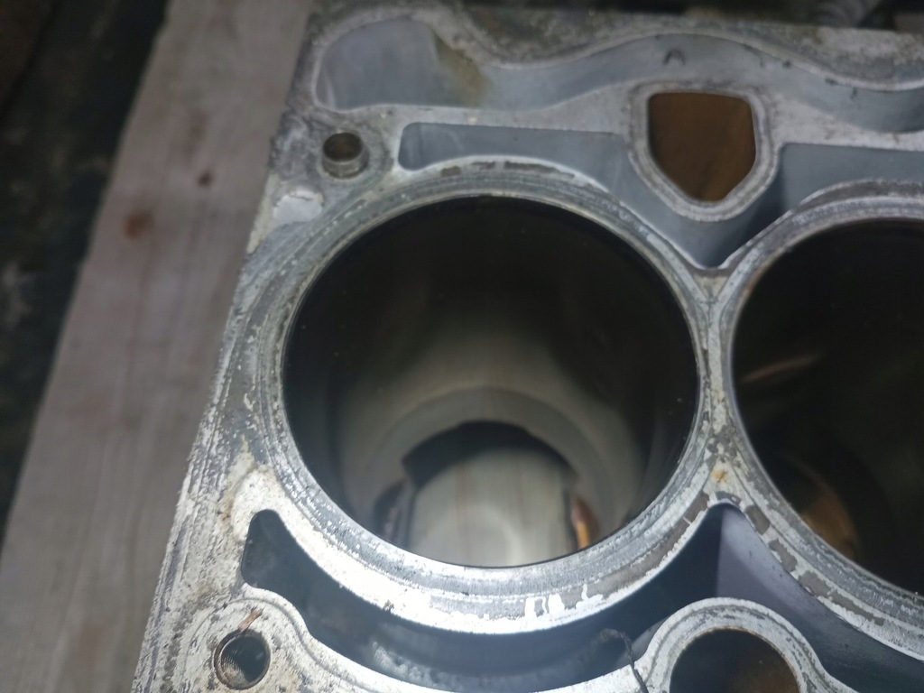 фото №7, Bmw e87 e90 n43 n43b20a блок двигателя основание номинал