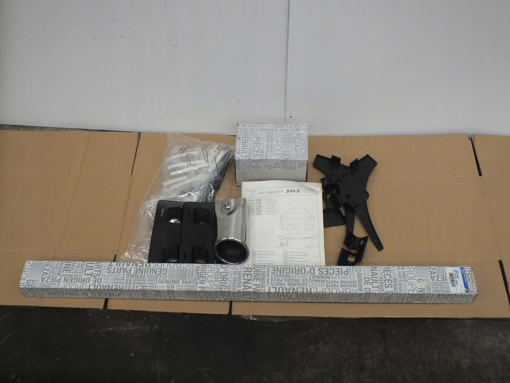 фото №8, Renault fluence дифузор бампера накладка задня наконечник вихлоп oryg