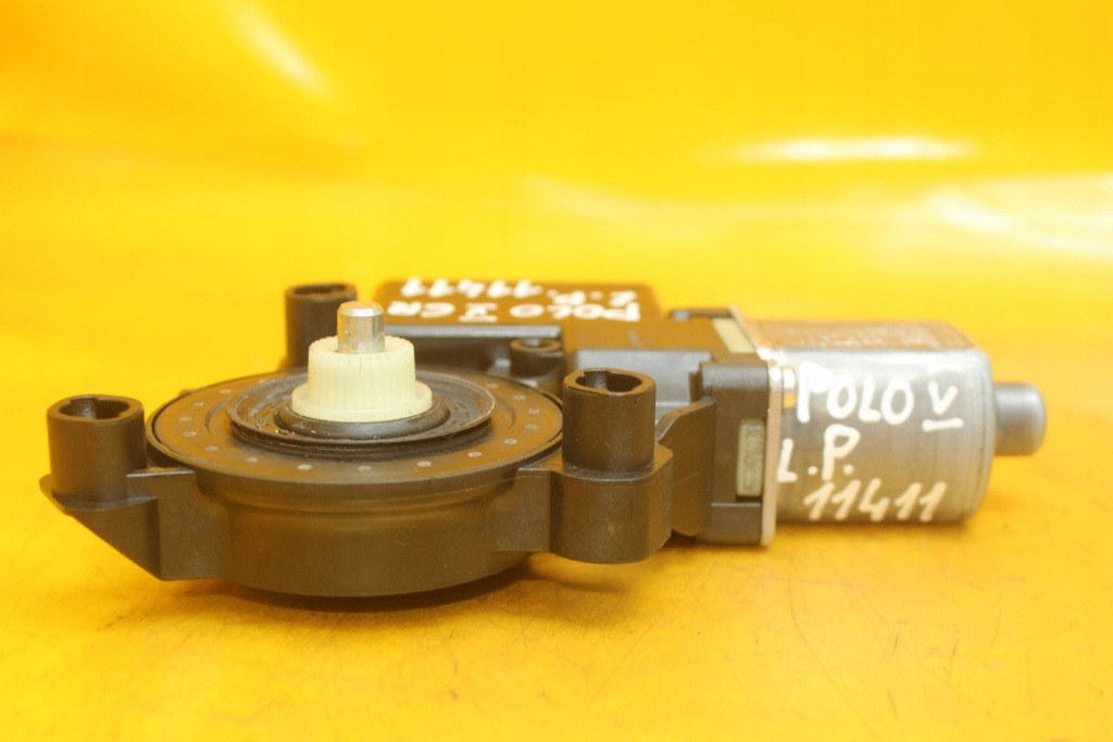 фото №6, Моторчик блок керування скло лівий перед vw polo v 6r0959801at 0130822531