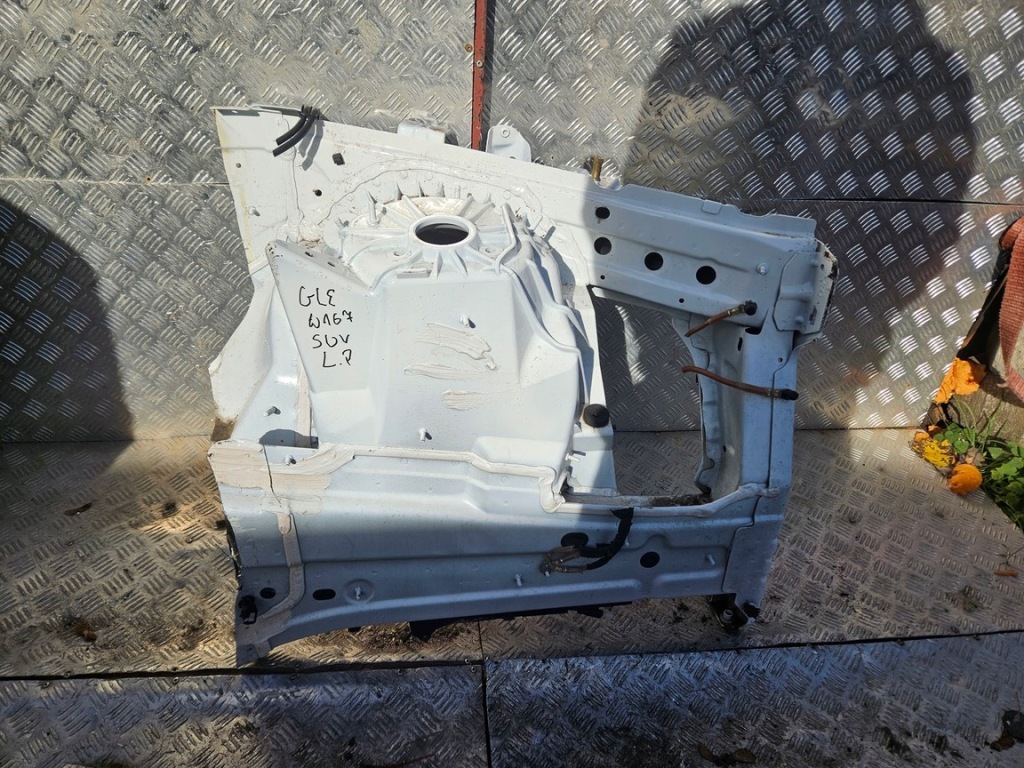 Купити Чверть лонжерон підкрилок merced gle a167 w167 ліва перед лівий передня