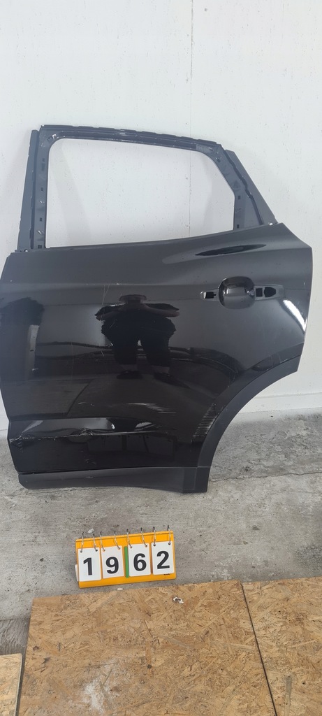 фото №1, Двері лівий задня jaguar e-pace