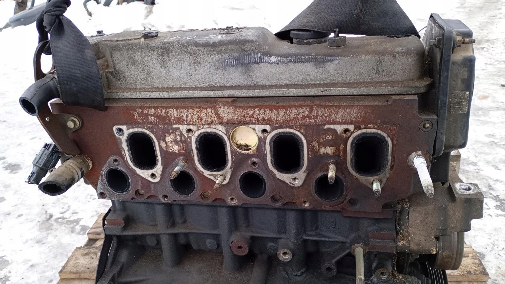 Двигатель c9db насос впрыскная ford focus mk1 1.8 tddi 90km измерение 275 000 km Цена