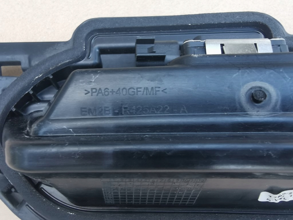 фото №5, Ford s-max mk2 2015-19- ручка микровыключатель крышки задняя