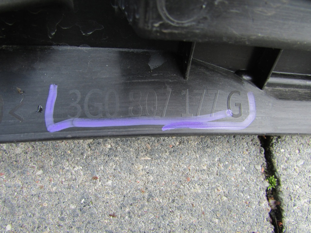 фото №3, Vw passat b8 r-line lift напрямна лівий 3g0807177g