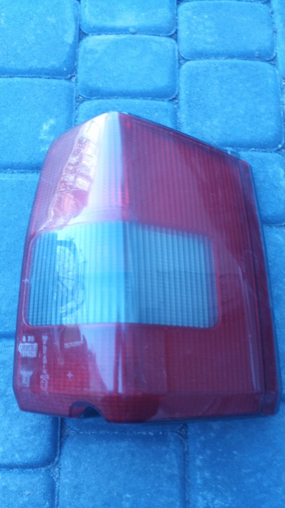 фото №1, Fiat tempra kombi лампа правая