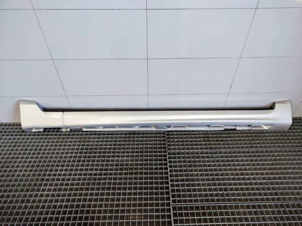 фото №1, Молдинг поріг накладка поріг поріг правий права volvo v70 iii lift 426-26