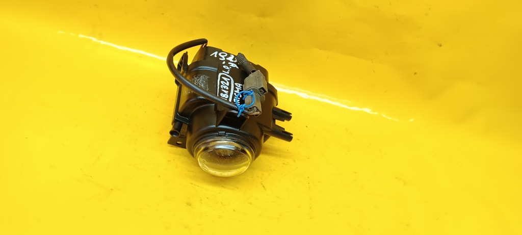 фото №1, Противотуманная фара левый перед carisma 99-04r hella