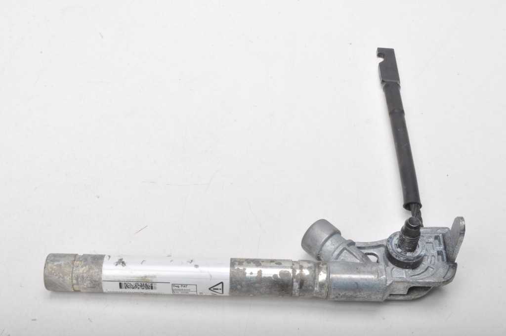 фото №1, Alfa romeo 4c натяжитель поперечина 615847500c левый