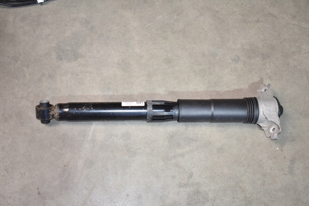 Купити Ідеальний амортизатор задні задній vw touareg 3 1