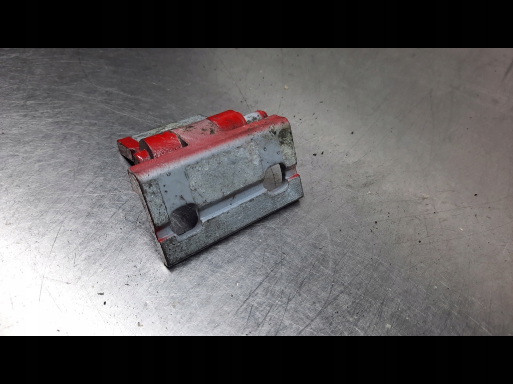 фото №3, Петля дверь правый volvo v70 ii s60