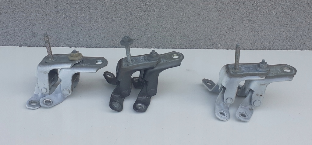 фото №5, Fiesta mk7 5 двері петля петлі двері правий задня