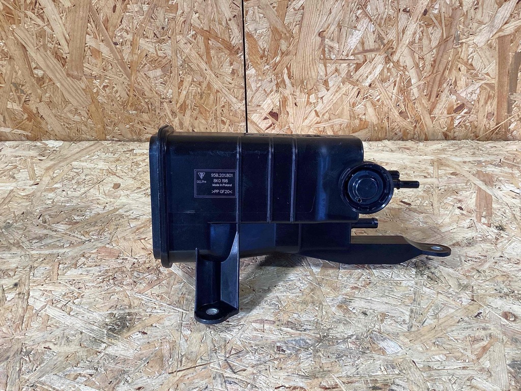 фото №1, Porsche macan фильтр угольный 95b201801 95b201797