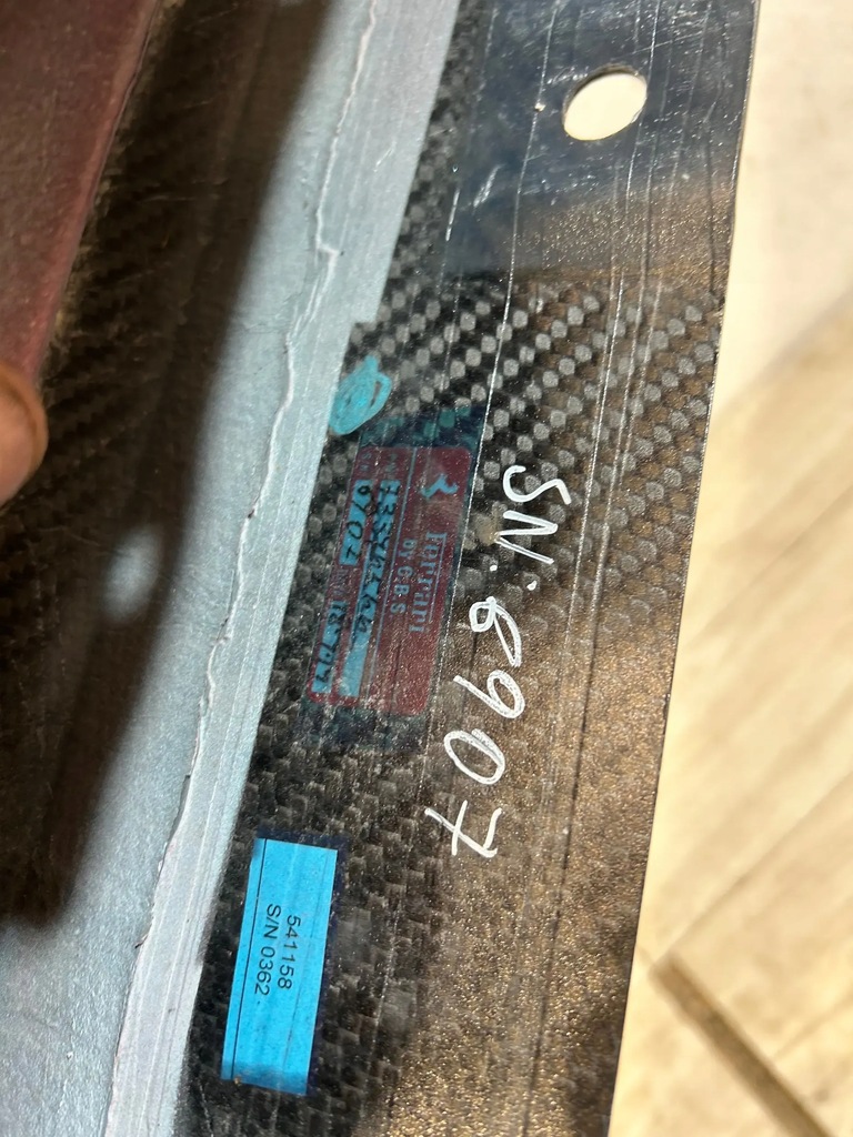 фото №10, Ferrari 488 pista порог левый накладка порог