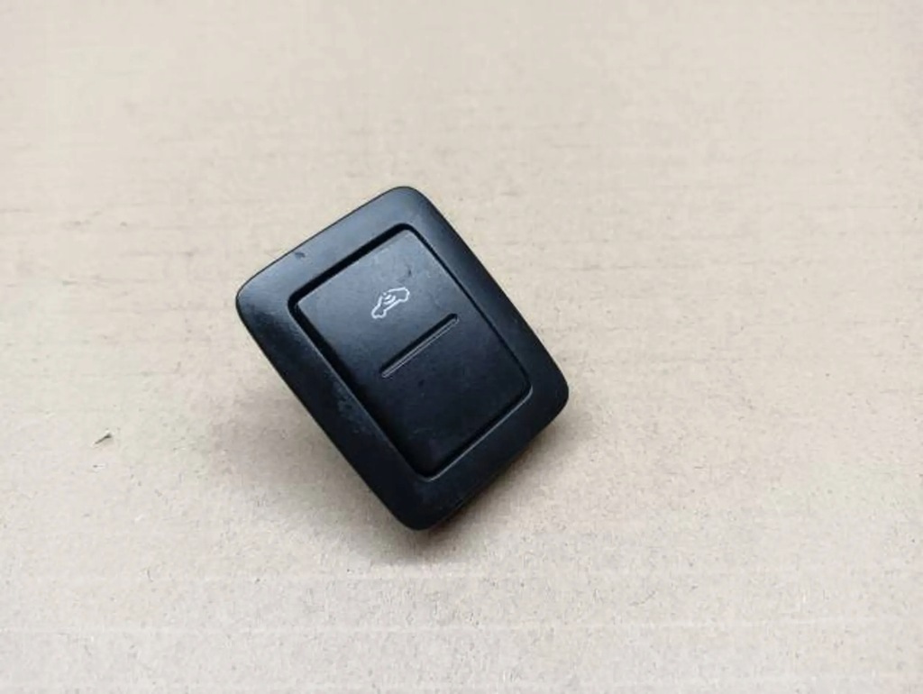 фото №1, Выключатель сигнализация кнопка vw caddy 16r 2k0962109a