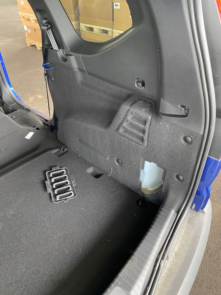 фото №1, Dacia jogger правий обшивка багажник оббивка килимок