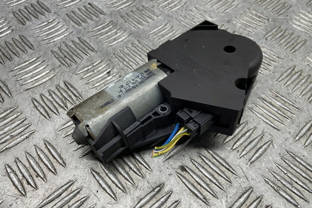 фото №7, Моторчик люк bmw x6 e71, e72 9127381 3.0l дизель 225kw 2010