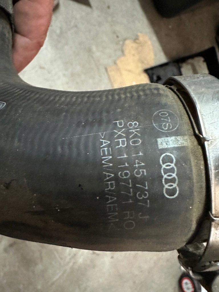 фото №3, Audi a4 b8 труба інтеркулер