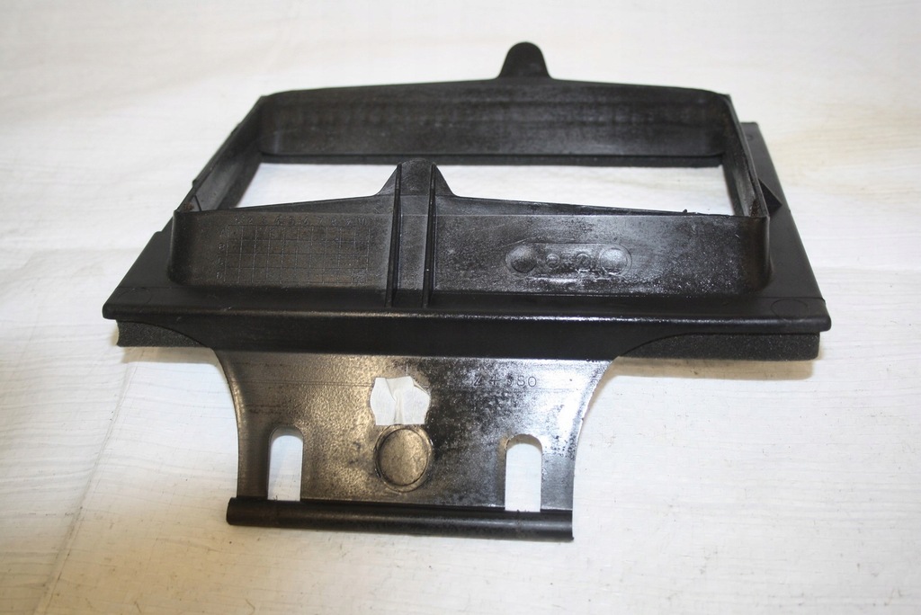 фото №1, Vw new beetle 1c1819241 защита заглушка консоли