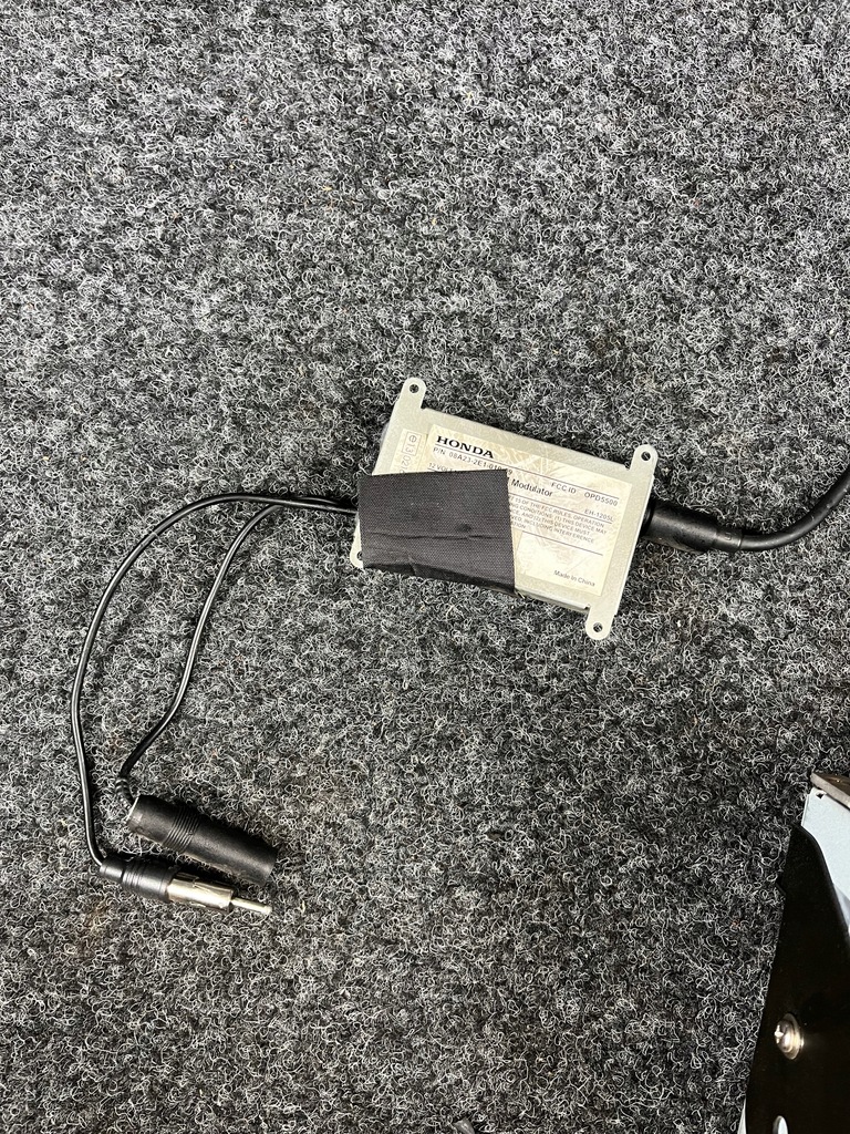 фото №6, Honda accord vii чейнджер cd dvd дисків комплект