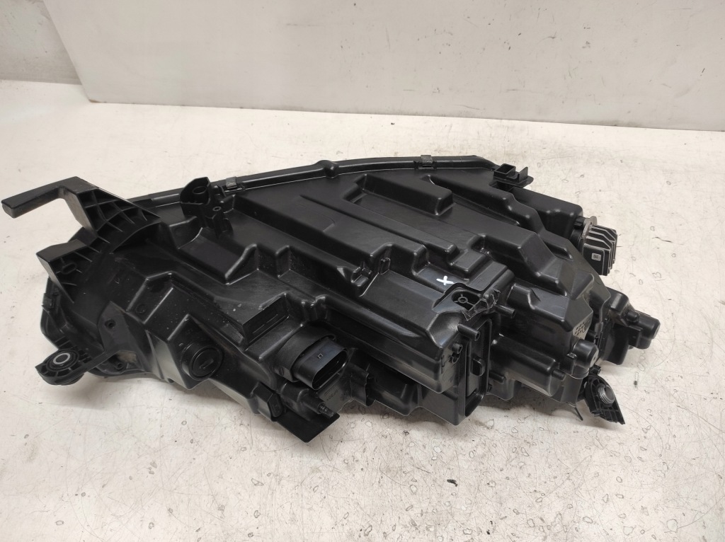 Купити Skoda octavia 4 iv 19- фара ліва перед full led 5e4941015