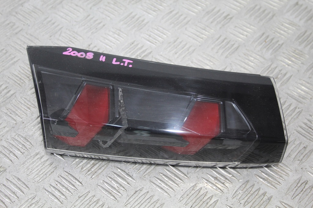 фото №1, Лампа крышки левый задняя peugeot 2008 ii 2