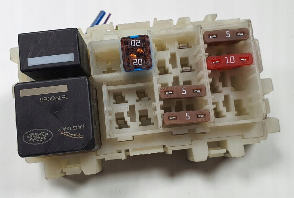 фото №1, Коробка предохранителей land rover discovery l550