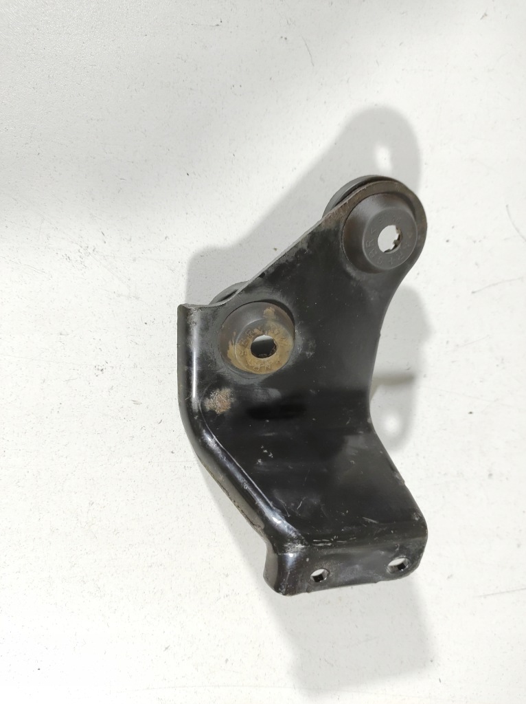 фото №1, Renault kadjar 16r- кронштейн кронштейн