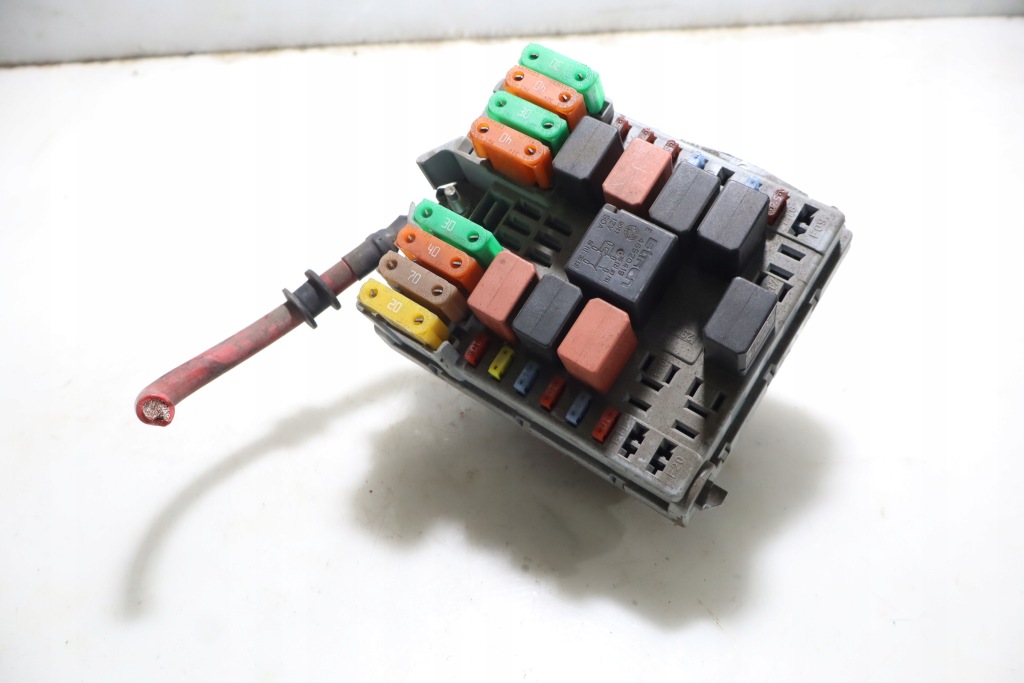 фото №1, Коробка предохранителей fiat linea 1.4