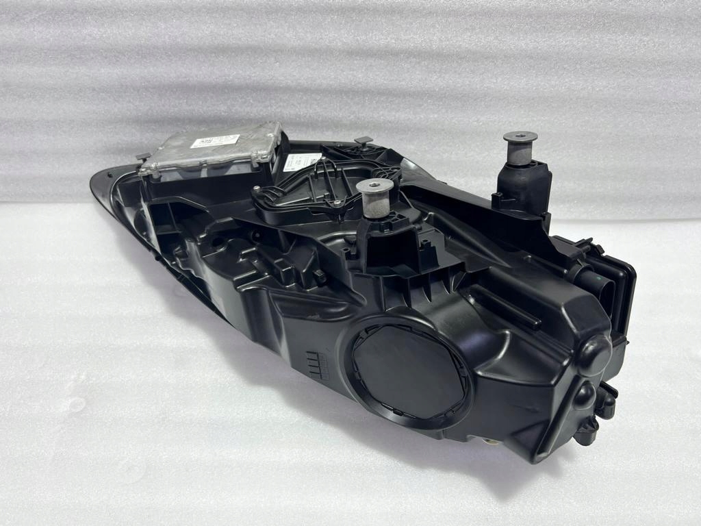 фото №12, Porsche cayenne 3 matrix лампа ліва права