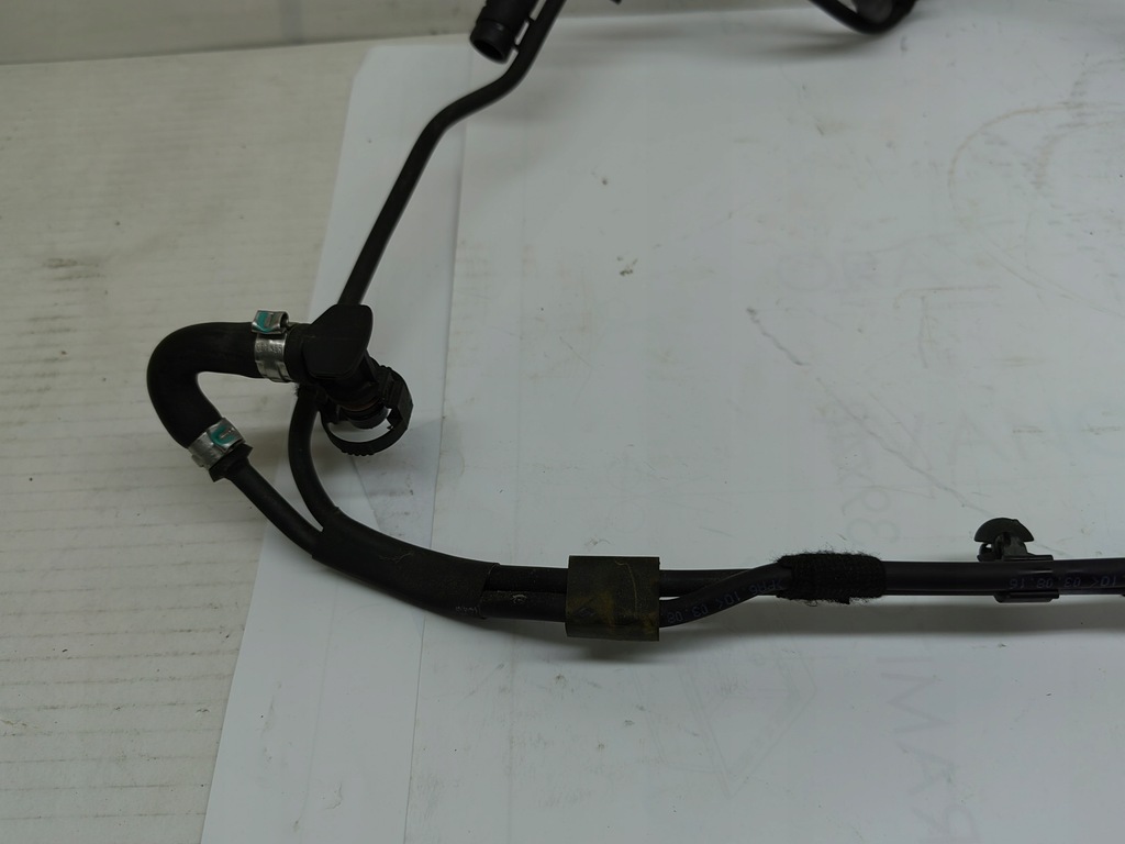 фото №2, Ford b-max 1.0 клапан трубка вакуумa