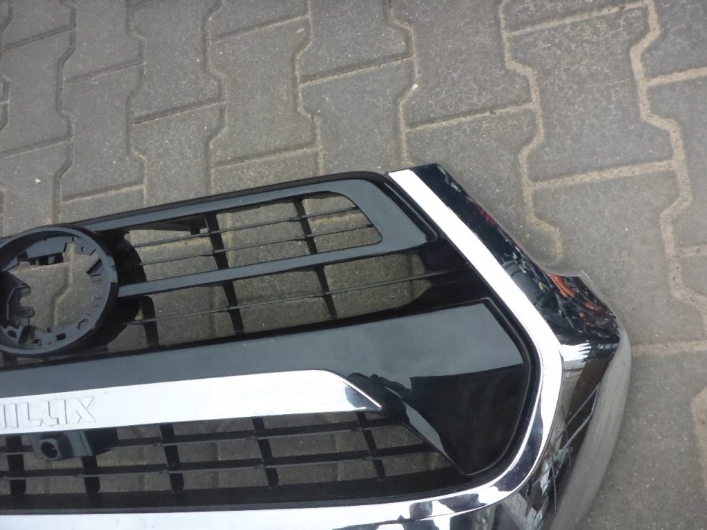 фото №2, Toyota hilux 2021- решётка радиатора перед решётка радиатора решётка радиатора оригинал