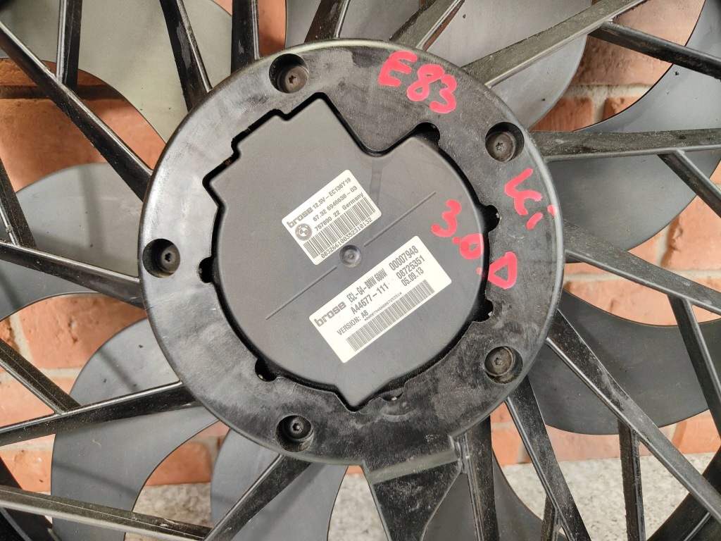 Вентилятор вентилятор радіатор bmw x3 e83 3.0d 3415182 6946638 600w Недорого