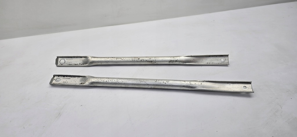 Купить Mercedes w213 e-klasa кронштейн распорки чашка левое правое  комплект 2 szt