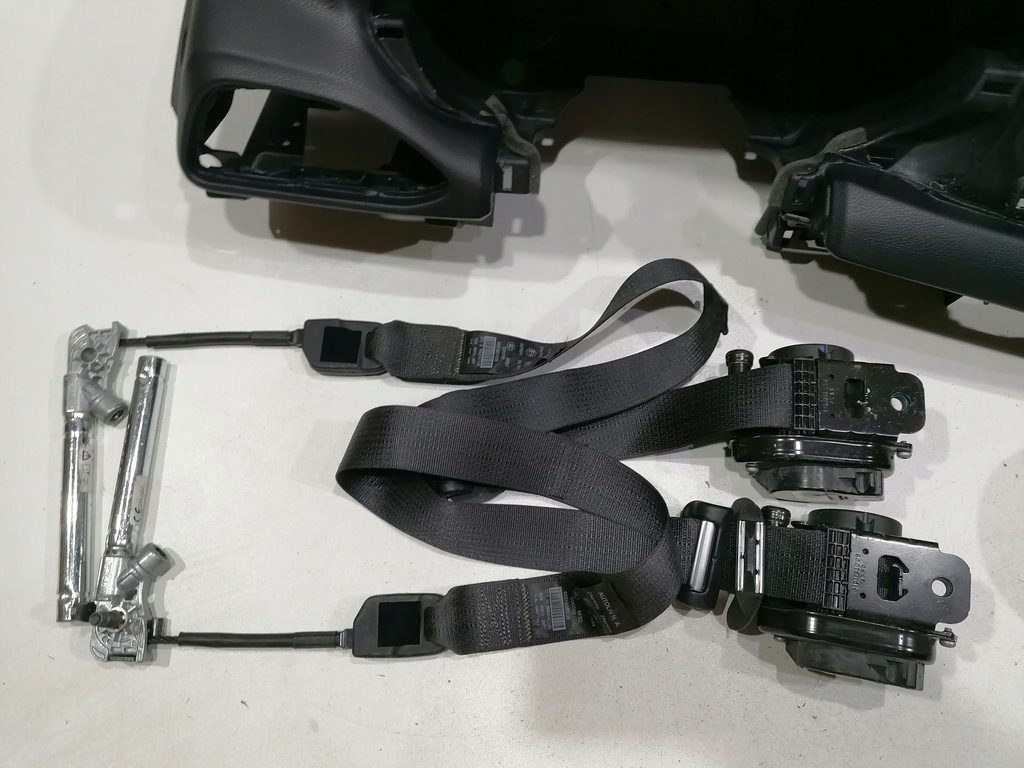 фото №5, Chrysler pacifica приборная панель консоль подушка безопасности ремни