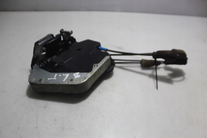 фото №1, Замок правий задня двері lexus is ii 220