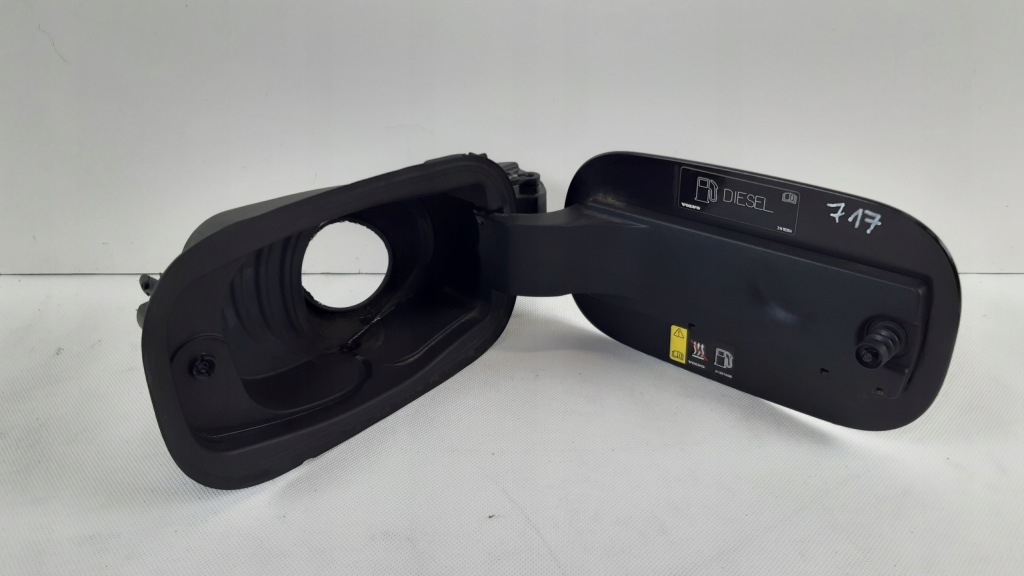 Volvo xc90 2 кришка горловини  паливної  717 Доставка