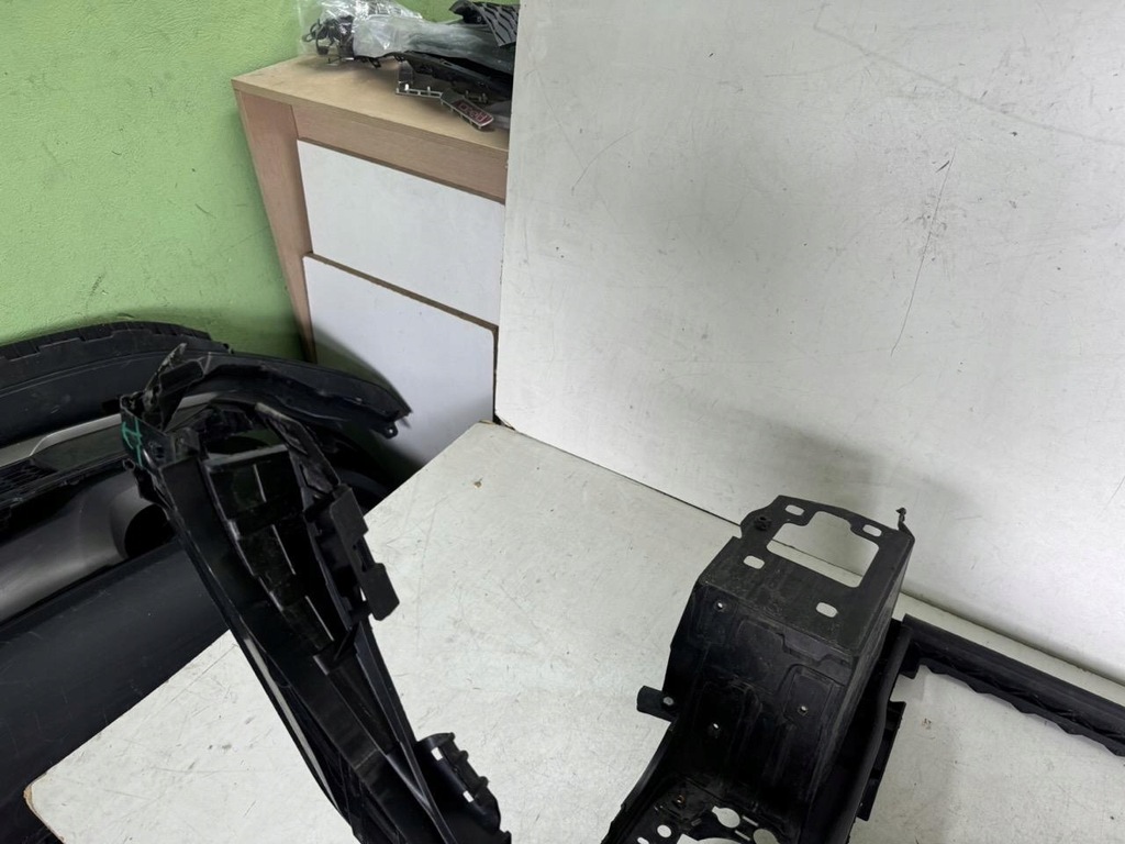 фото №14, Pas передній mercedes ml gle w166 a166 11-