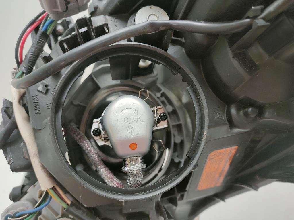 фото №11, Лампа передня r,l outback iv ксенон комплектна